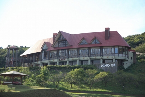 ศูนย์แลกเปลี่ยนการท่องเที่ยวเมืองอาคิตะ Yuwa Villa Flora