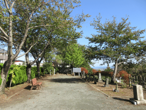 สุสานสวนฮากาคุเร